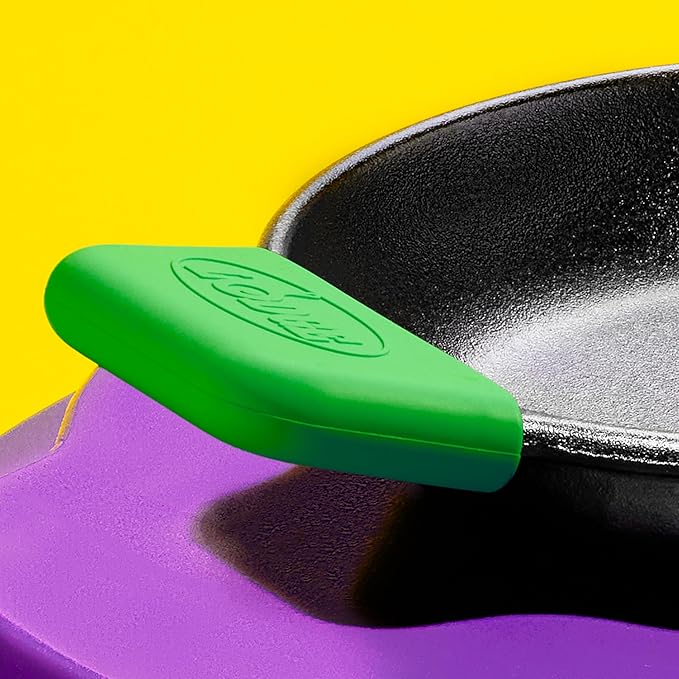 Lodge Bold Silicone Assist Handle Holder - Dishwasher Safe Hot Handle Holder Upgraded Design for Lodge Bold Products Only - Heat Protection Up to 450° - Fresh Green