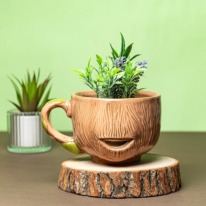 Zak Designs Marvel Guardians of the Galaxy Sculpted Ceramic Coffee Mug for Hot Drinks, Collectible Keepsake with Unique 3D Character (16.5 oz, Groot)