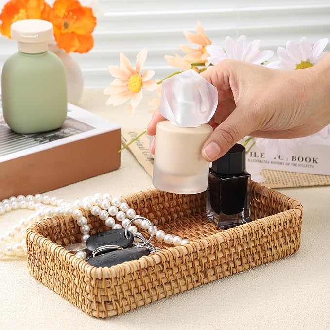 Small Rattan Serving Tray Key Basket for Entryway Natural Wicker Decorative Tray for Keys, Trinkets, Kitchen, Coffee Table