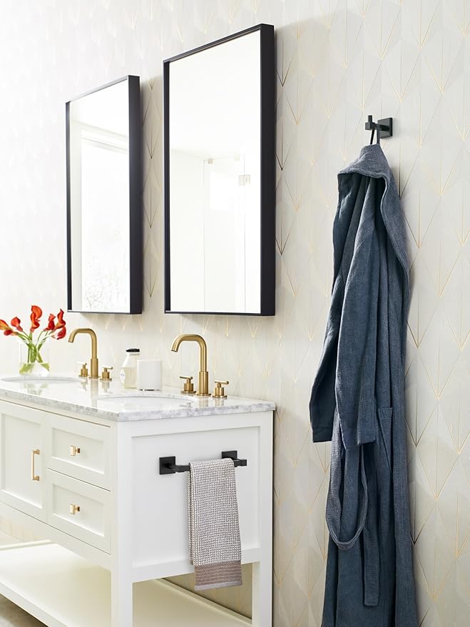 Amerock Appoint Matte Black 8 inch (203mm) Towel Bar, BH36075MB