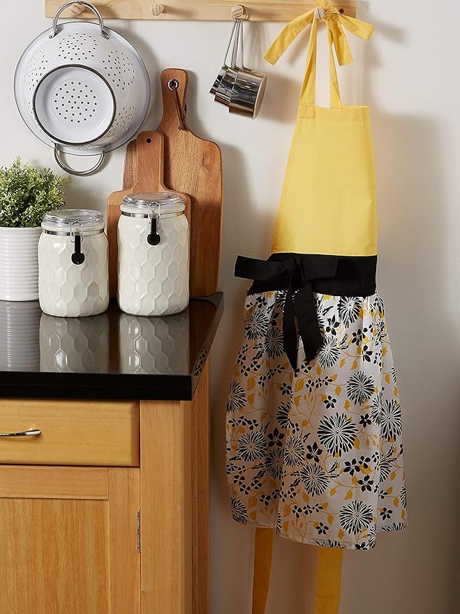 DII Women's Cotton Skirted Kitchen Apron for Cooking, Baking & Crafts, Adjustable with Generous Waist Ties, Black Daisy, One Size