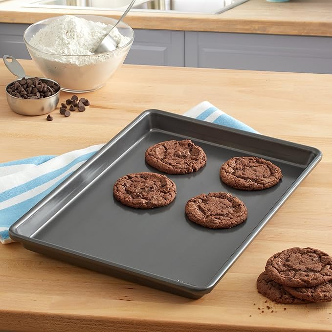 Chicago Metallic Professional Non-Stick Cooking/Baking Sheet, 14.75-Inch-by-9.75-Inch
