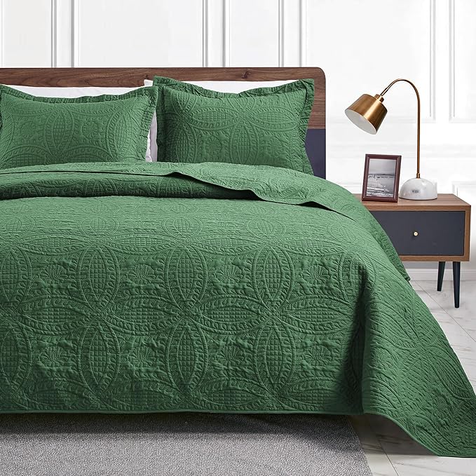 Love's cabin Oversized King Size Quilt Bedding Set Olive Green Bedspreads - Oversized King Lightweight Bedspread Comforter - Coin Pattern Coverlet for All Season - 3 Pieces (1 Quilt, 2 Pillow Shams)