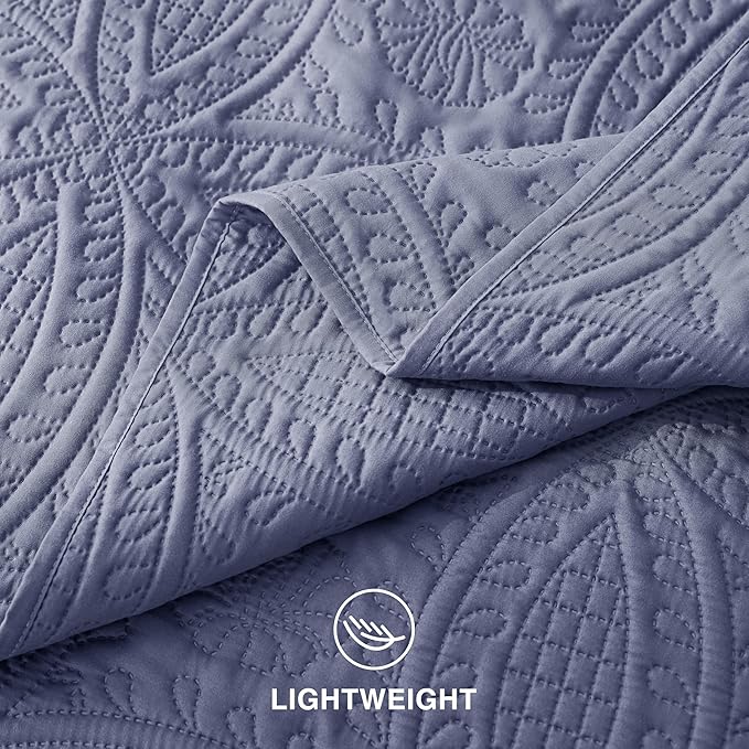 Love's cabin Queen Quilt Set Bluish Grey, Bed in a Bag Queen Bedding 7 Pcs, Ultrasonic Embossed Coin Pattern Comforter, Lightweight Bedspreads for All Seasons Quilt with Sheets, Pillowcases & Shams