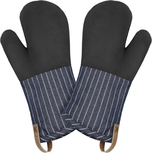 Cuisinart Heritage Kitchen Oven Mitts – Heat-Resistant Kitchen Mitts for Oven with Non-Slip Neoprene Palm, Long Cuff, and Cotton Filling – Durable Oven Gloves for Cooking, Baking, & Grilling