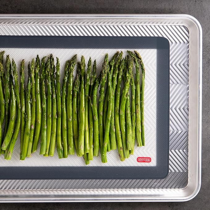 Dexas Silicone, Non-Stick, Food Safe Baking Mats 3 Pack, Clear w/Grey Edge. Includes Storage Bands. 3 Mat sizes: 16.5"x11.5"14"x10",11.5"x8.5"