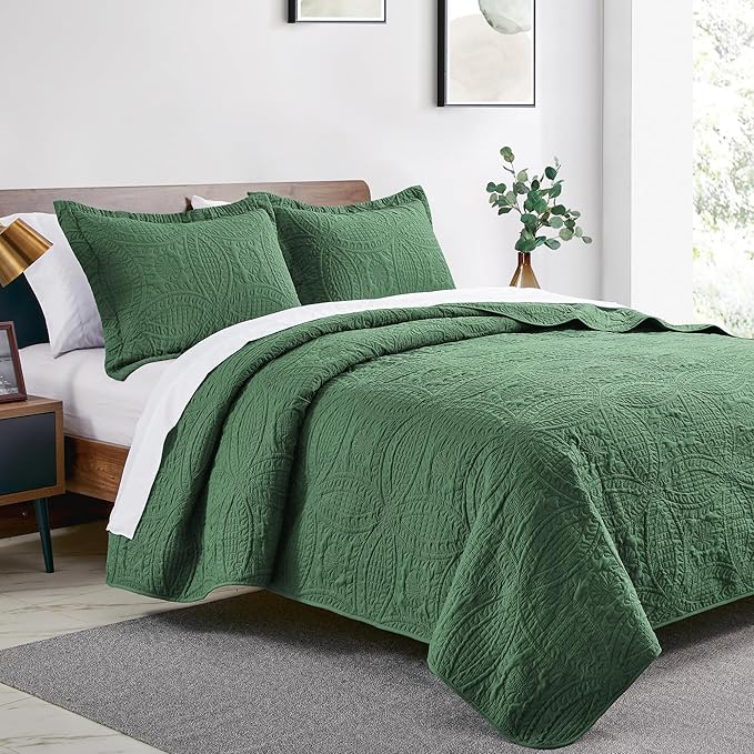 Love's cabin Oversized King Size Quilt Bedding Set Olive Green Bedspreads - Oversized King Lightweight Bedspread Comforter - Coin Pattern Coverlet for All Season - 3 Pieces (1 Quilt, 2 Pillow Shams)