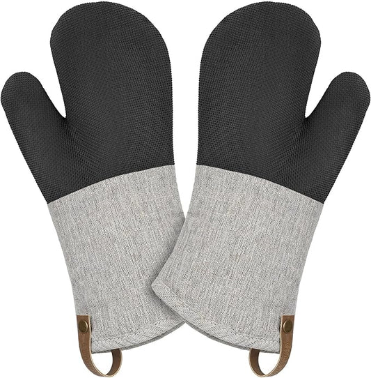 Cuisinart Heritage Kitchen Oven Mitts – Heat-Resistant Kitchen Mitts for Oven with Non-Slip Neoprene Palm, Long Cuff, and Cotton Filling – Durable Oven Gloves for Cooking, Baking, & Grilling